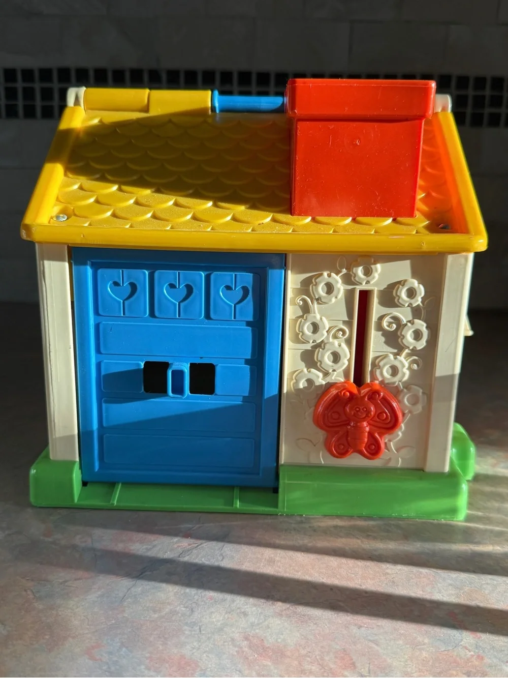 1984 Fisher Price Discovery Cottage Jumbo Chunky Little People